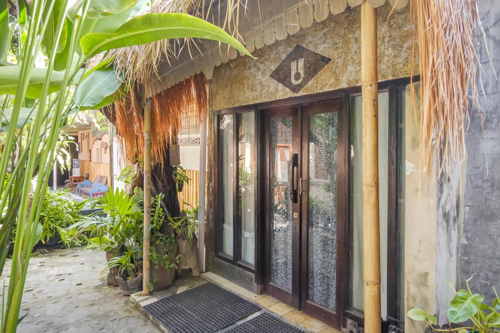 Twospaces Living At Wave And Chill House, Canggu Eksteriør bilde