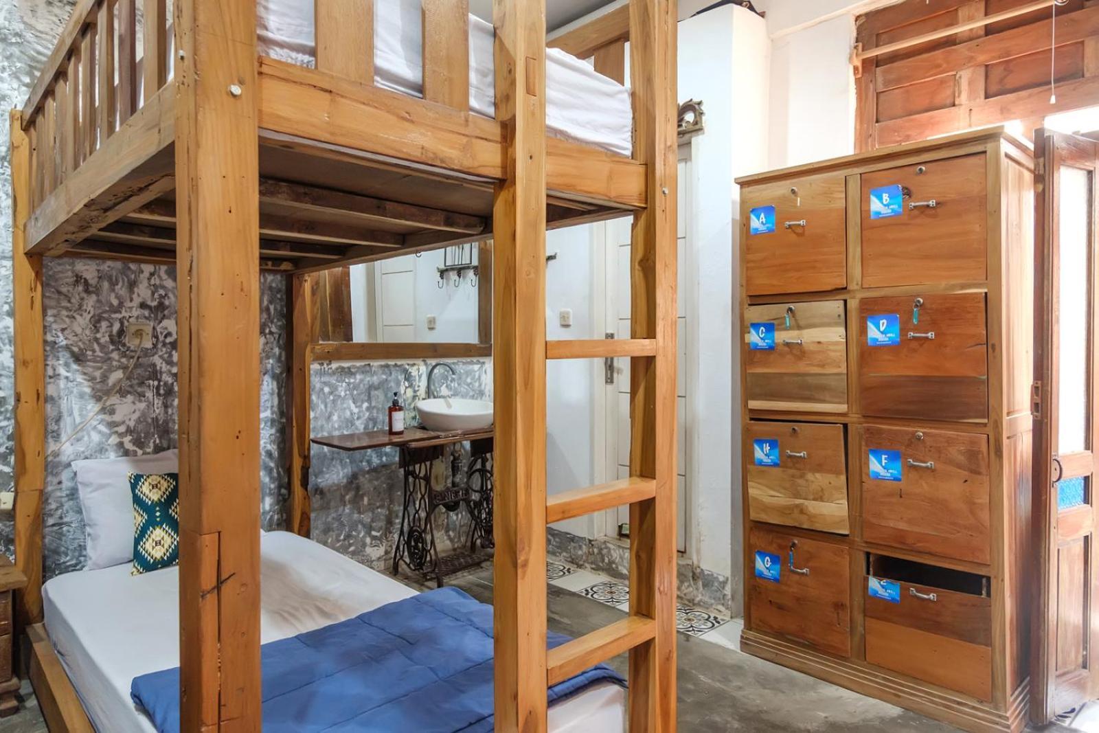 Twospaces Living At Wave And Chill House, Canggu Eksteriør bilde