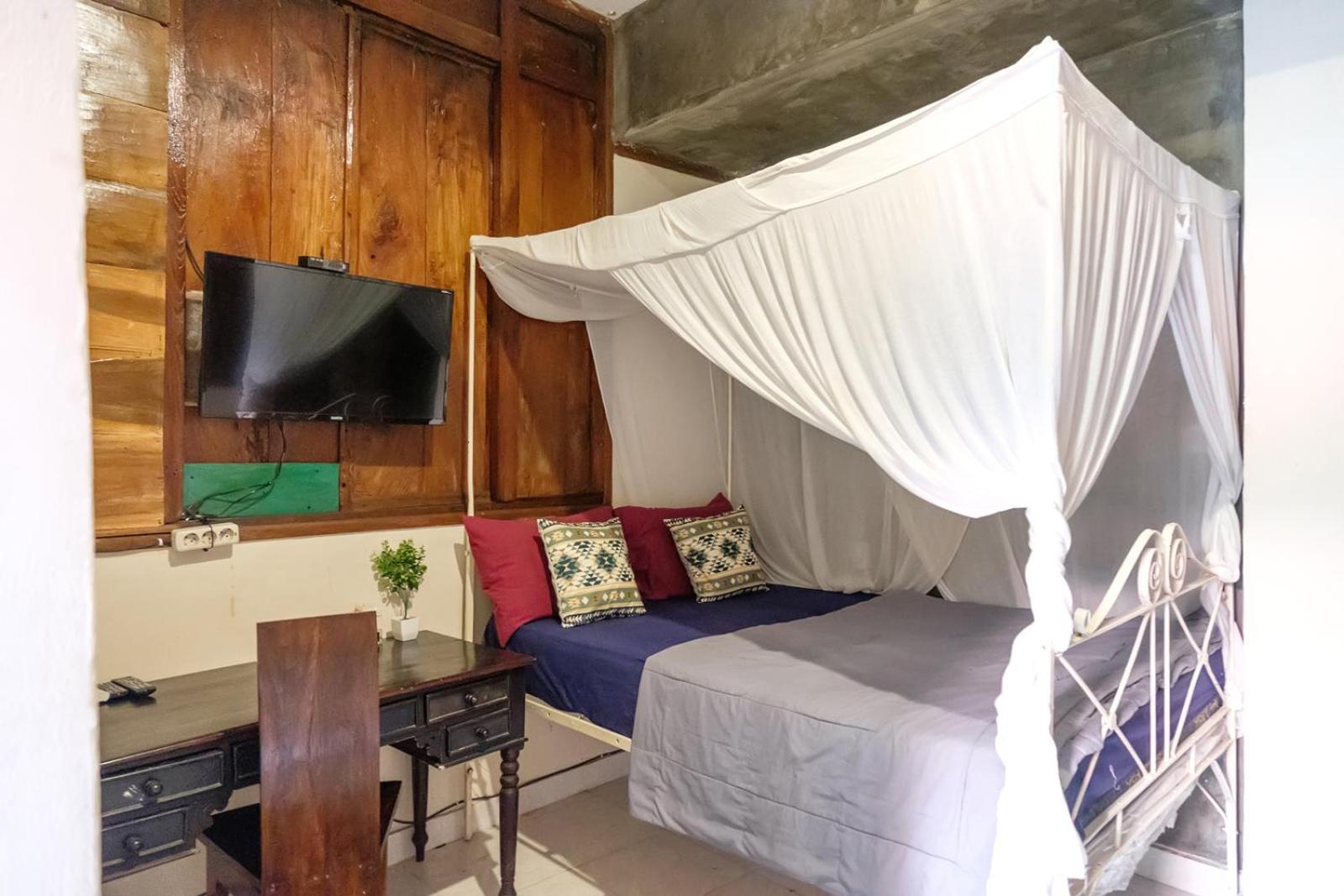 Twospaces Living At Wave And Chill House, Canggu Eksteriør bilde