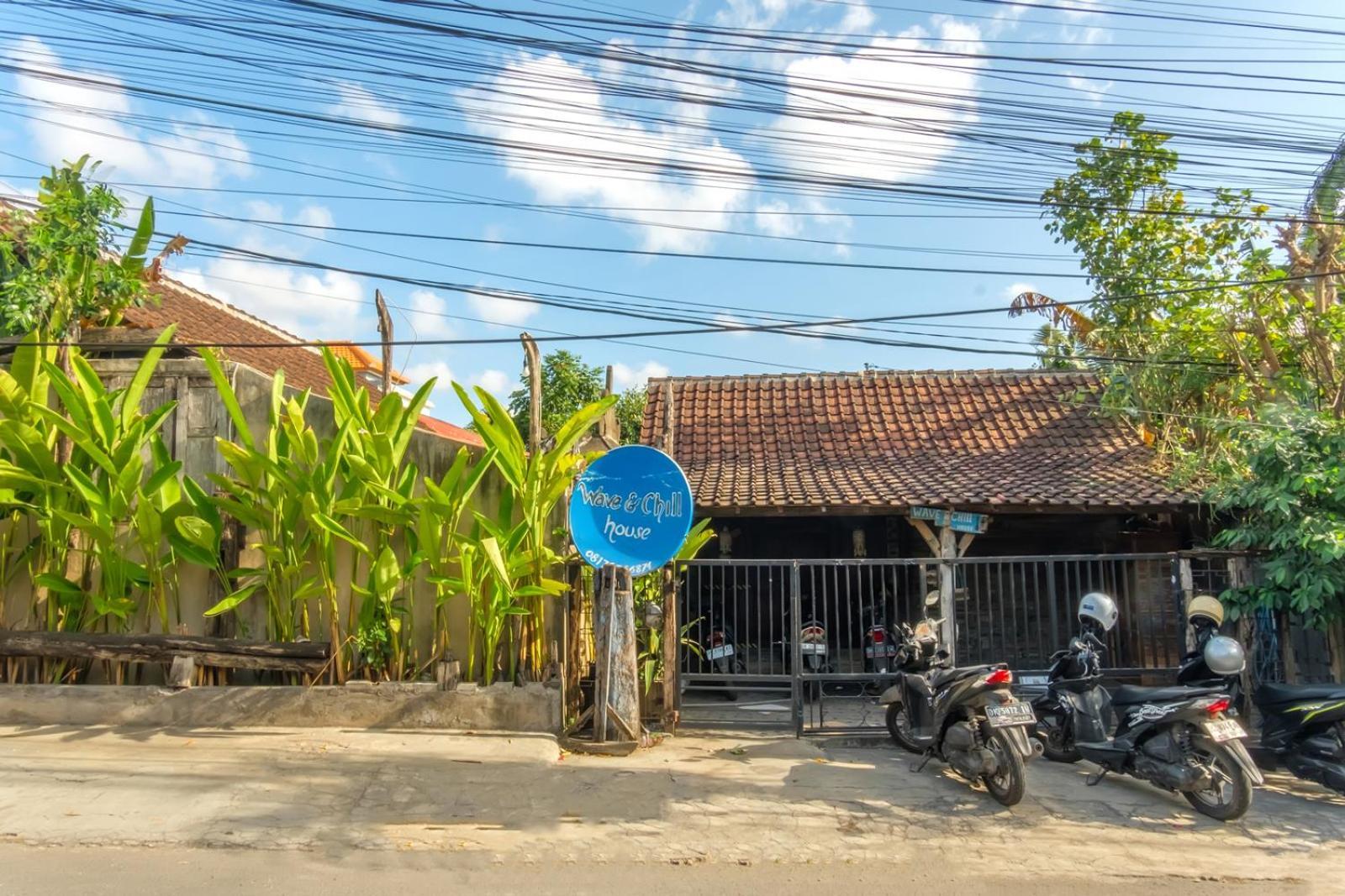 Twospaces Living At Wave And Chill House, Canggu Eksteriør bilde