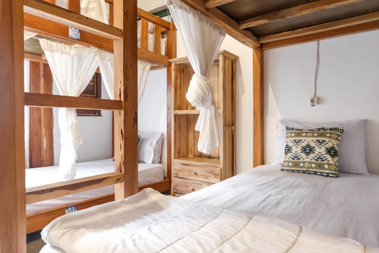 Twospaces Living At Wave And Chill House, Canggu Eksteriør bilde