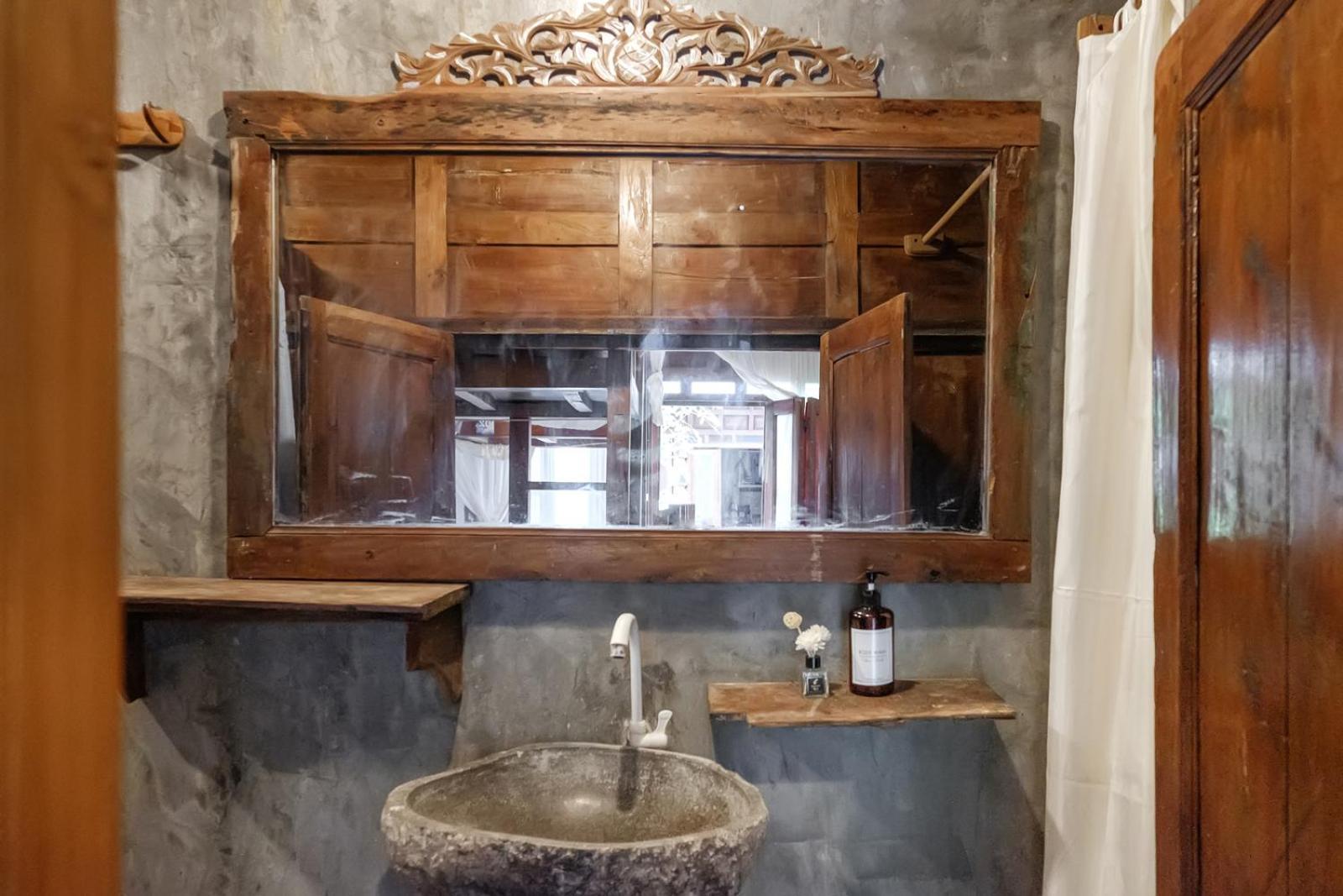 Twospaces Living At Wave And Chill House, Canggu Eksteriør bilde